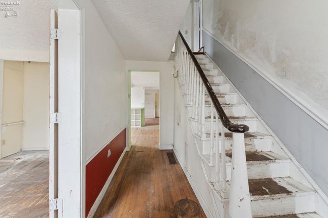 34 N Park St, House other with 4 bedrooms, 2 bathrooms and null parking in Oberlin OH | Image 4
