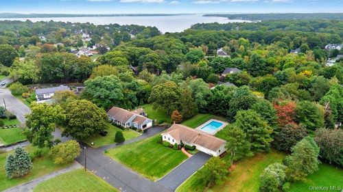 440 Jernick Ln, Southold, NY, 11971-1776 | Card Image