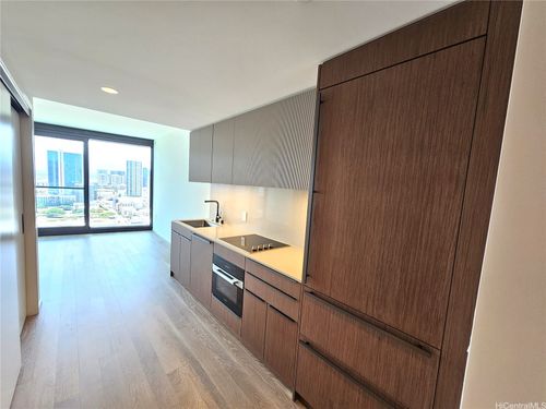 2413-333 Ward Ave, Honolulu, HI, 96814-4107 | Card Image