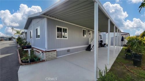 spc-914-8681 Katella Ave, Stanton, CA, 90680-6856 | Card Image