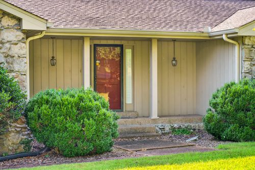 113 Ridge Dr, Hendersonville, TN, 37075-3746 | Card Image