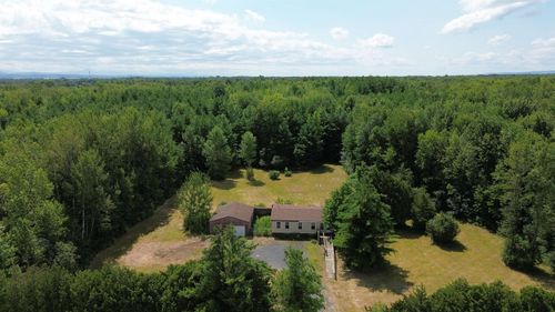 83 Hyde Rd, Grand Isle, VT, 05458-2117 | Card Image