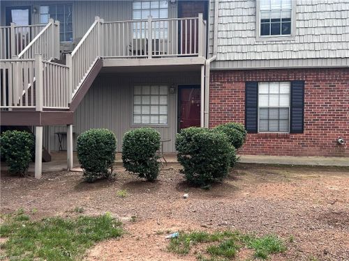 e-3814 Country Club Road, Winston Salem, NC, 27104 | Card Image