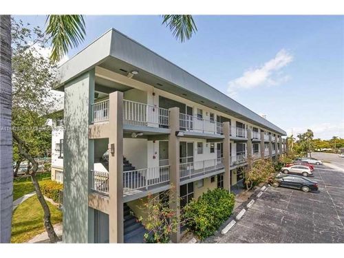 apt-214-250 Layne Blvd, Hallandale Beach, FL, 33009-5748 | Card Image