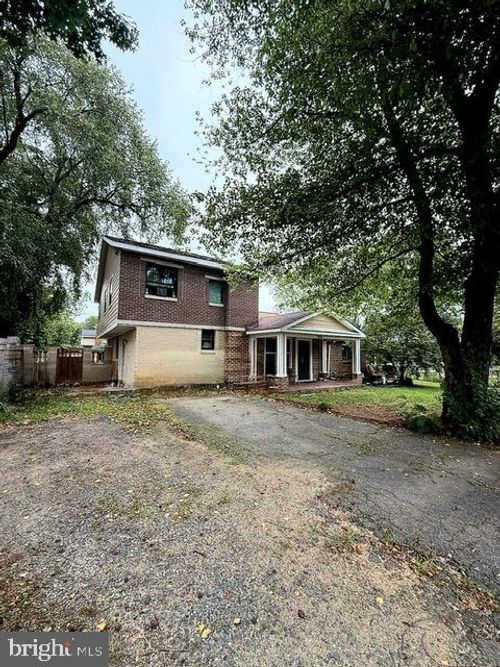 3610 Elmwood Dr, ALEXANDRIA, VA, 22303-1129 | Card Image