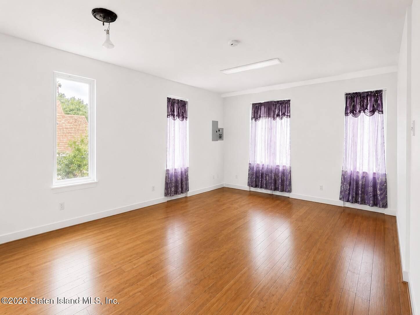 Residential in Staten Island 3