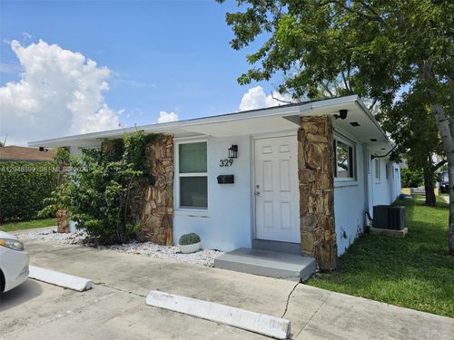 329 Se 2nd Street, Hallandale Beach, FL, 33009 | Card Image