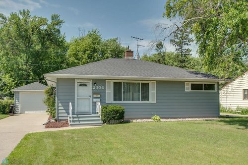 2306 Broadway N, Fargo, ND, 58102-5050 | Card Image
