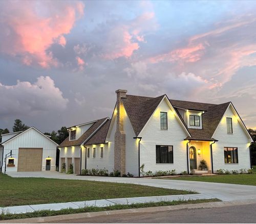 4872 Royal View Way, Clarksville, TN, 37040-3677 | Card Image