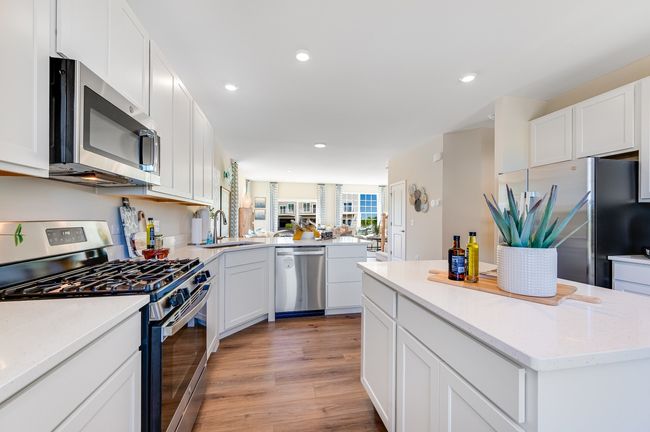 2262 Stone Gate Rd, Townhouse with 3 bedrooms, 3 bathrooms and 2 parking in Algonquin IL | Image 9