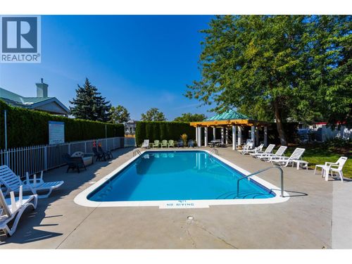 213-2350 Stillingfleet Rd, Kelowna, BC, V1W3X9 | Card Image