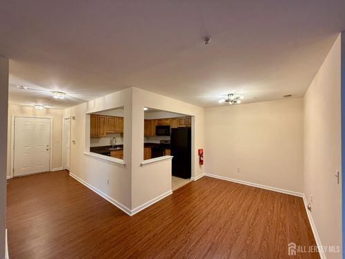 1315 Fernwood Ct, New Brunswick, NJ, 08901-2791 | Card Image