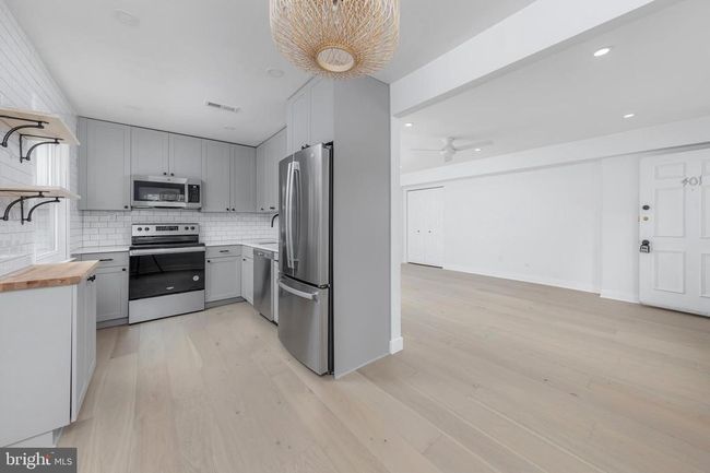 401 Winding Way, Condo with 2 bedrooms, 1 bathrooms and null parking in WESTVILLE NJ | Image 7