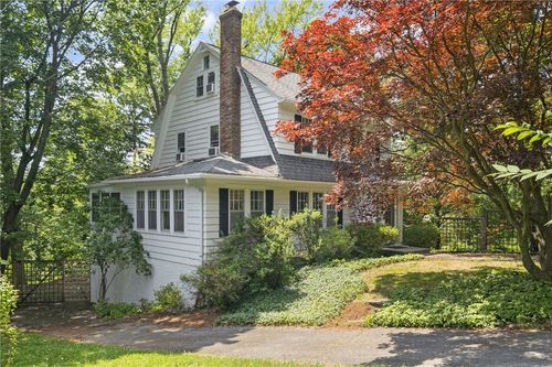 105 Valley Rd, Ithaca, NY, 14850-6150 | Card Image