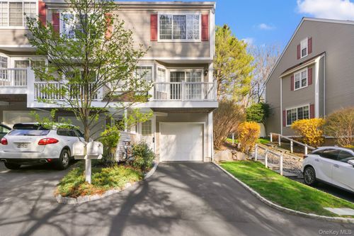 401 Park Ridge Ln, White Plains, NY, 10603-3121 | Card Image