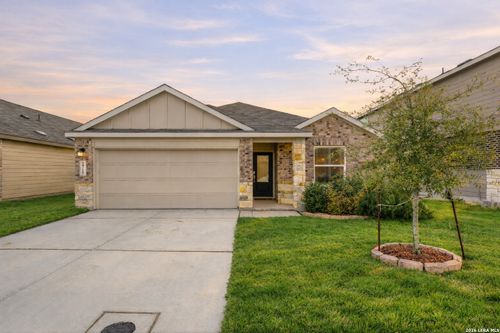 2717 San Martin Ln, Seguin, TX, 78155-3279 | Card Image