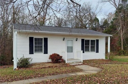 3617 Old Greensboro Road, Thomasville, NC, 27360 | Card Image