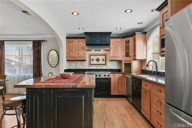 1 - 510 Catalina Ct, Condo with 3 bedrooms, 3 bathrooms and 2 parking in Manhattan Beach CA | Image 17