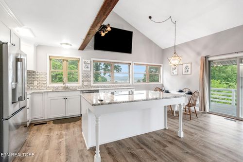 769 Gilmore Rd, Bean Station, TN, 37708-6507 | Card Image