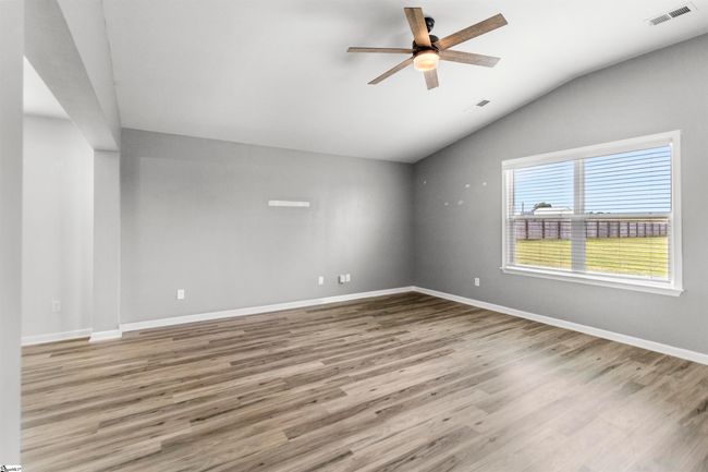 9023 Germaine Ct, House other with 3 bedrooms, 2 bathrooms and 2 parking in Boiling Springs SC | Image 6