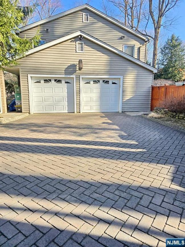380 Hillside Ave, House other with 4 bedrooms, 4 bathrooms and null parking in Allendale NJ | Image 41