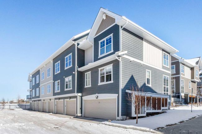 915 Cranbrook Walk Se, Home with 2 bedrooms, 1 bathrooms and 1 parking in Calgary AB | Image 18