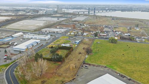 1526 E 3rd Ave, Kennewick, WA, 99337-9648 | Card Image