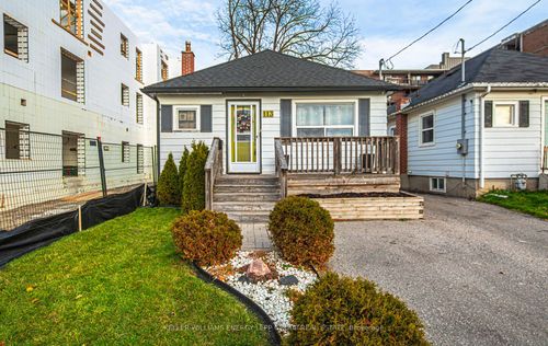 113 Kaiser Cres, Oshawa, ON, L1G3Z8 | Card Image