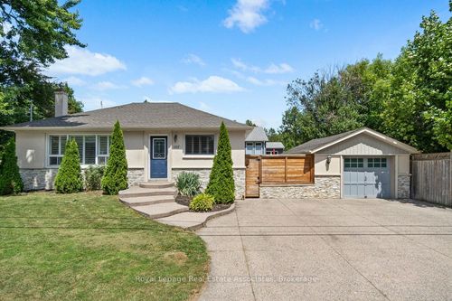 107 Court St N, Milton, ON, L9T2S4 | Card Image