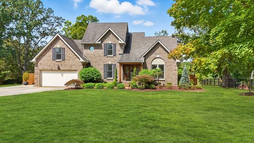 213 Mccreary Hts, Dickson, TN, 37055-1216 | Card Image