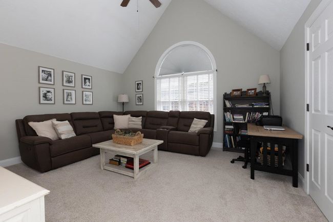 21 Spring View Dr, House attached with 3 bedrooms, 3 bathrooms and null parking in STAUNTON VA | Image 30