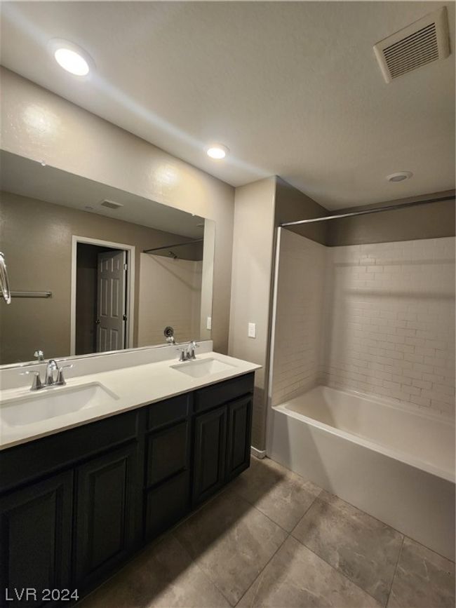 6247 Melford Sound St, Townhouse with 3 bedrooms, 3 bathrooms and null parking in Las Vegas NV | Image 15