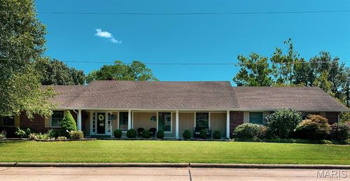 1402 1402 Greenway Drive, Jackson, MO, 63755 | Card Image