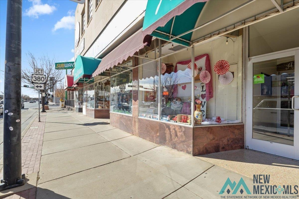 Commercial Sale in Roswell