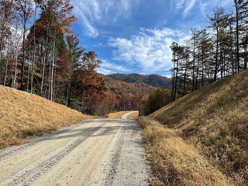 276 Linda Ln, Murphy, NC, 28906-4823 | Card Image