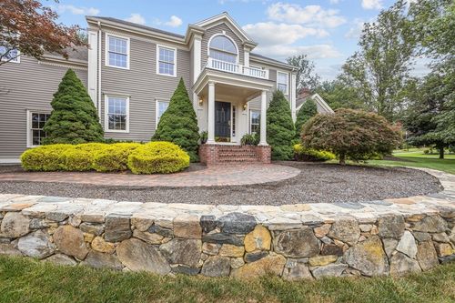 51 Farmside Dr, Pembroke, MA, 02359-1726 | Card Image