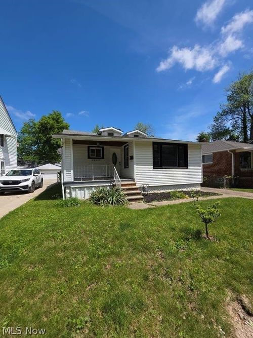 20632 Woodstock Ave, Fairview Park, OH, 44126-1441 | Card Image