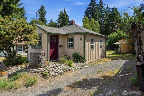 2506 Trenton Ave Ne, Bremerton, WA, 98310-5236 | Card Image