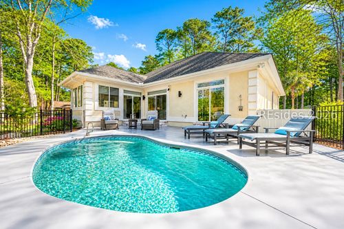 28 Fairway Dr, Bluffton, SC, 29910-5703 | Card Image