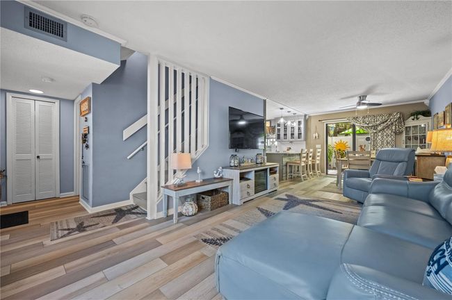 APT-334 - 4001 Beneva Rd, Townhouse with 3 bedrooms, 3 bathrooms and null parking in SARASOTA FL | Image 6