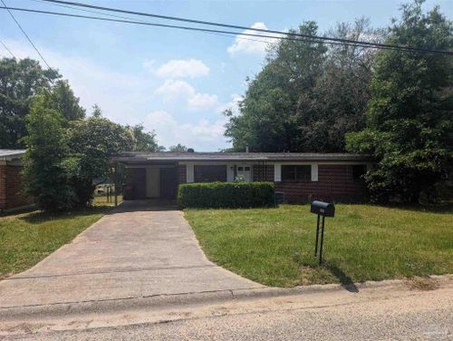 6411 Julia Dr, Milton, FL, 32570-3452 | Card Image