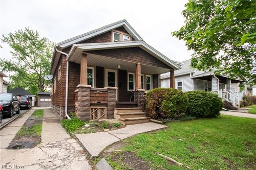 25 Forbes Rd, Bedford, OH, 44146-5413 | Card Image