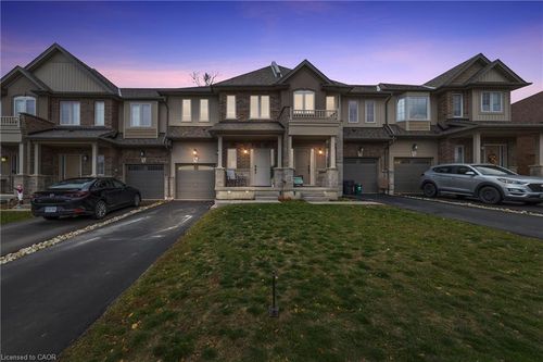 17 Dennis Dr, Smithville, ON, L0R2A0 | Card Image