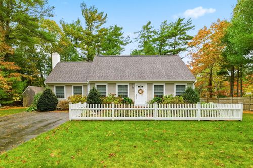 42 Overlook Cir, East Falmouth, MA, 02536-7734 | Card Image