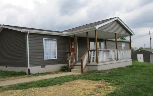 2215 Mcdonald Hill Rd, Frankfort, OH, 45628-9574 | Card Image
