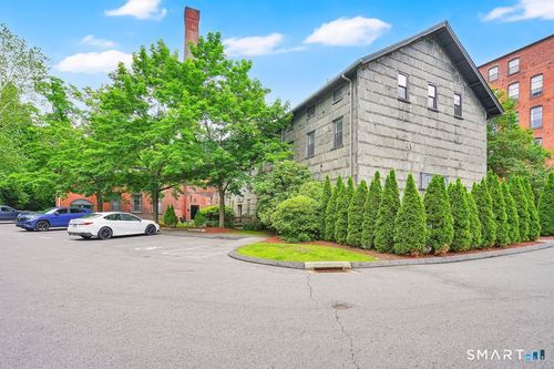 8-16 Vernon Ave, Vernon, CT, 06066-3692 | Card Image