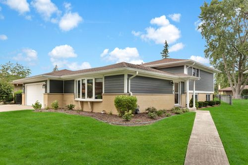 1602 N Oneida Lane, Mount Prospect, IL, 60056 | Card Image