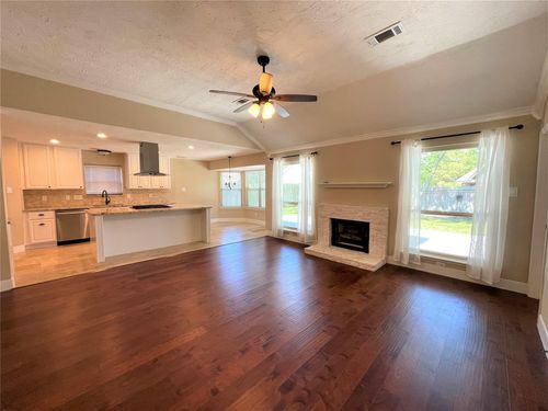 2319 Foundary Dr, Katy, TX, 77493-3438 | Card Image