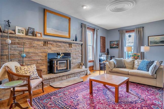 6 Elizabeth St, House other with 4 bedrooms, 2 bathrooms and 4 parking in Newburgh ON | Image 14
