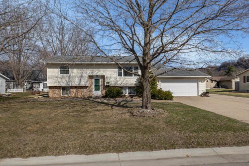 1049 Pine Grove Ln, Lake City, MN, 55041-2115 | Card Image